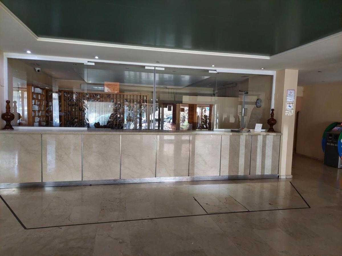 Edificio Agata Apartment เบนัลมาเดนา ภายนอก รูปภาพ